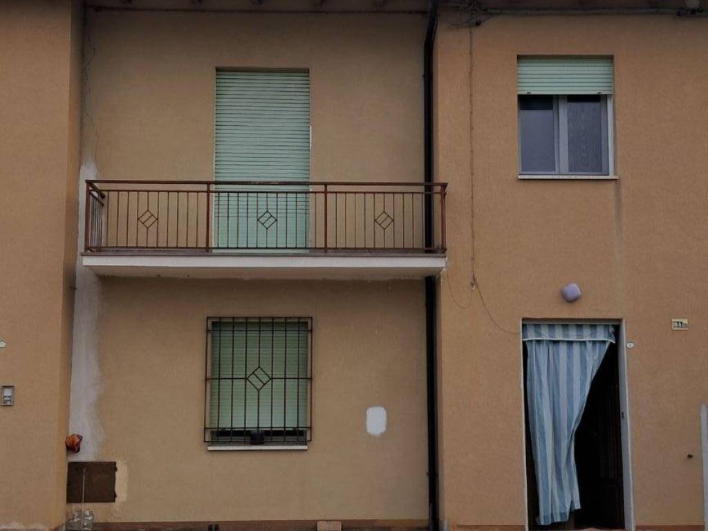 casa indipendente in vendita a Lugo