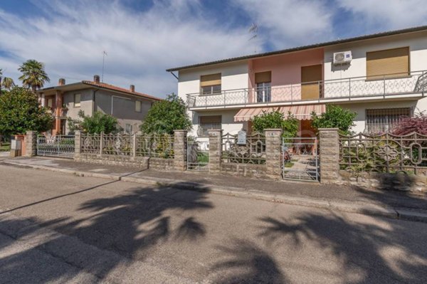 casa indipendente in vendita a Lugo in zona Voltana