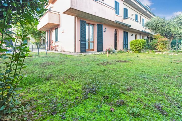 casa indipendente in vendita a Lugo