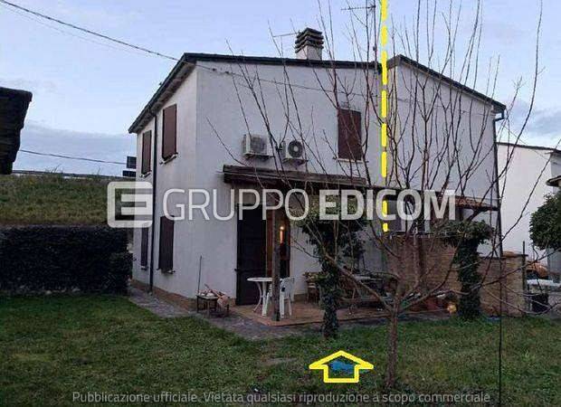 appartamento in vendita a Lugo in zona Ca' di Lugo