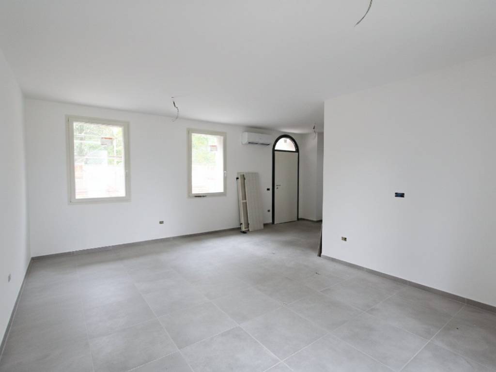 casa indipendente in vendita a Lugo in zona Zagonara