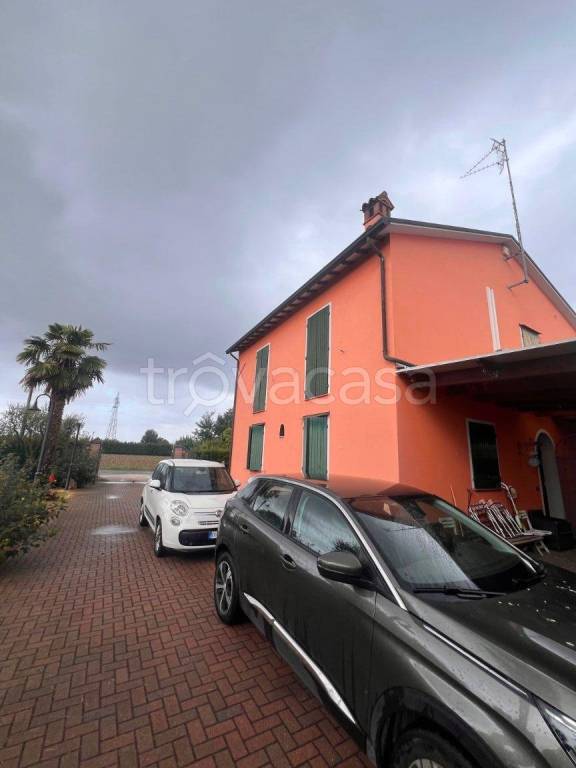 casa indipendente in vendita a Lugo