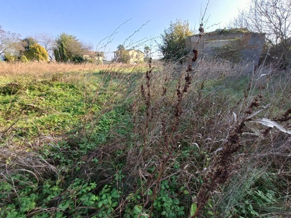 terreno edificabile in vendita a Lugo in zona San Lorenzo