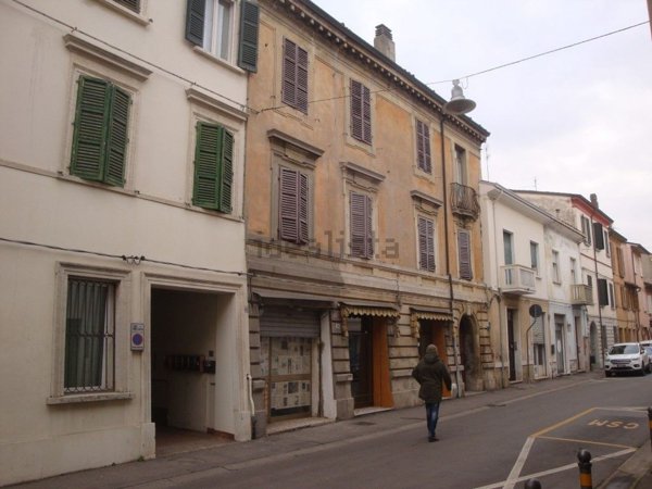 negozio in vendita a Lugo