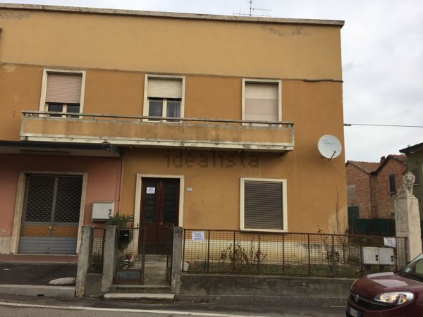 capannone in vendita a Lugo