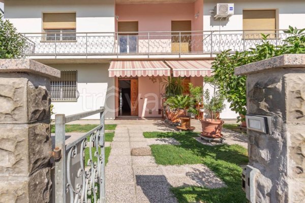 casa indipendente in vendita a Lugo in zona Voltana