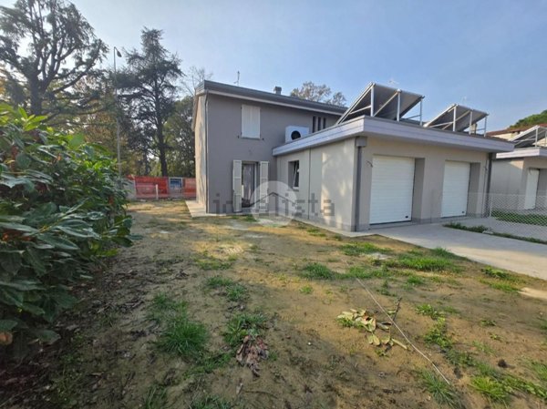 casa indipendente in vendita a Lugo in zona Villa San Martino