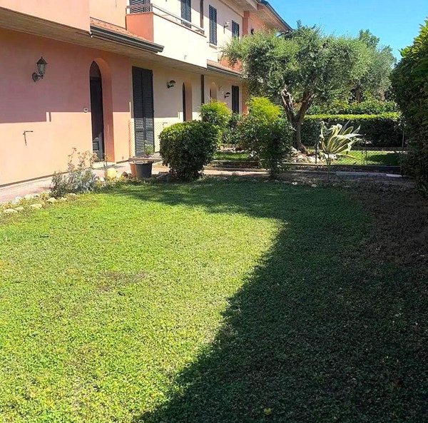 casa indipendente in vendita a Lugo