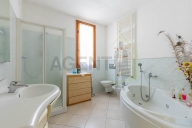 casa indipendente in vendita a Lugo