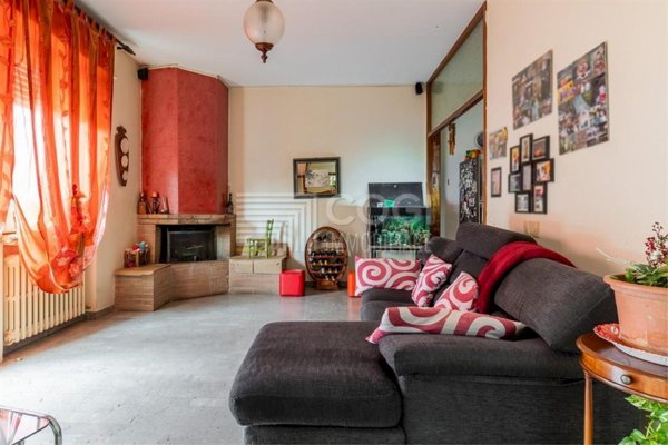 casa indipendente in vendita a Lugo