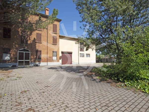 casa indipendente in vendita a Lugo