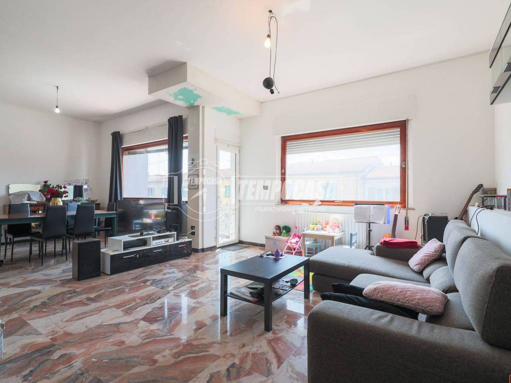 casa indipendente in vendita a Lugo