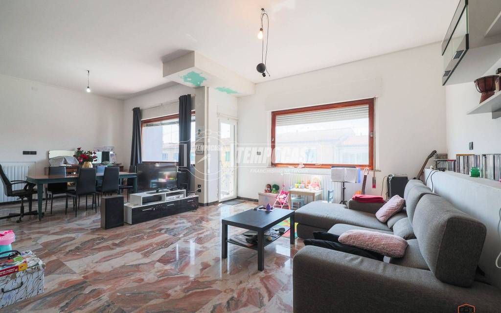 casa indipendente in vendita a Lugo