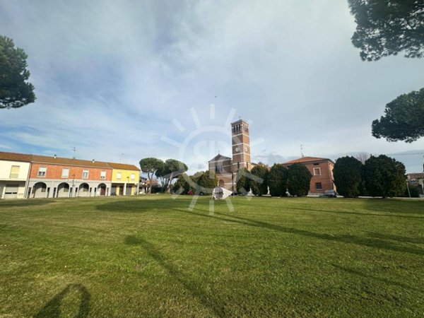 appartamento in vendita a Lugo in zona Voltana