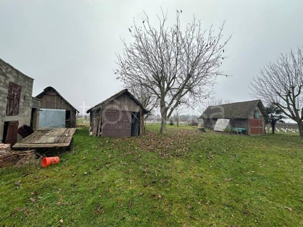 casa indipendente in vendita a Lugo in zona Passogatto