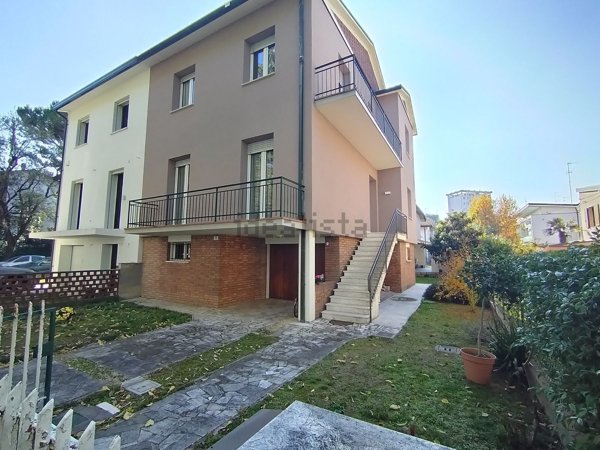 casa indipendente in vendita a Lugo