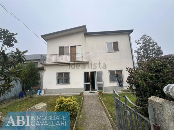 casa indipendente in vendita a Lugo in zona Voltana