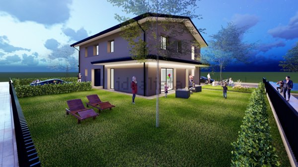 casa indipendente in vendita a Lugo