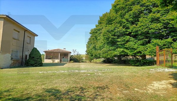 casa indipendente in vendita a Lugo