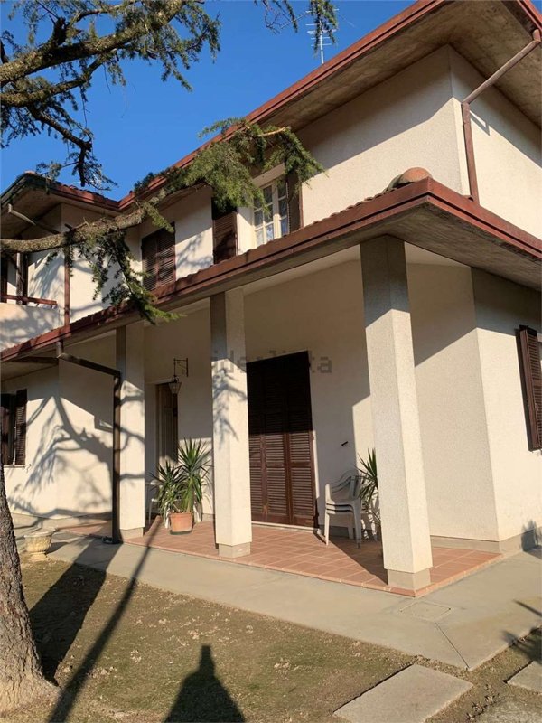 casa indipendente in vendita a Lugo