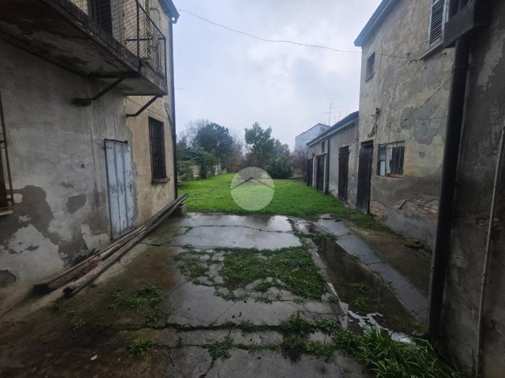 casa indipendente in vendita a Lugo