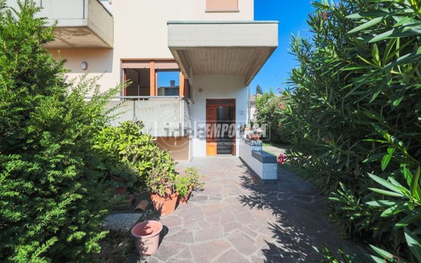 casa indipendente in vendita a Lugo