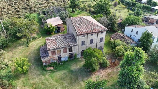 casa indipendente in vendita a Lugo in zona Voltana