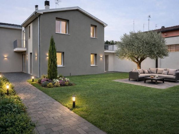 casa indipendente in vendita a Lugo