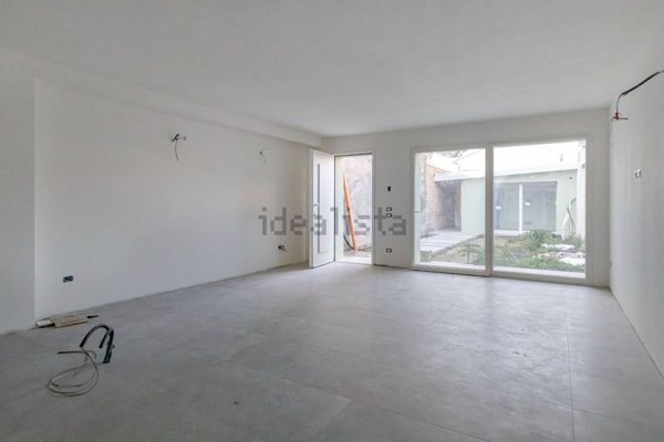 casa indipendente in vendita a Lugo