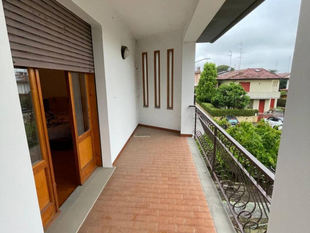 casa indipendente in vendita a Lugo