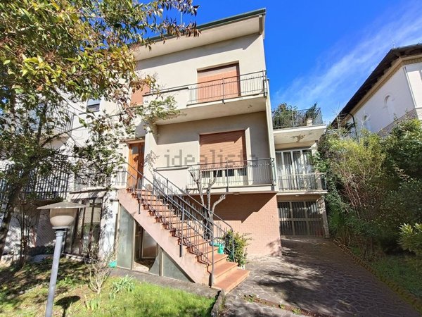 casa indipendente in vendita a Lugo