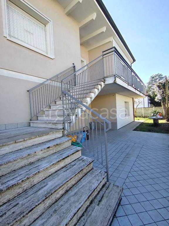 casa indipendente in vendita a Lugo