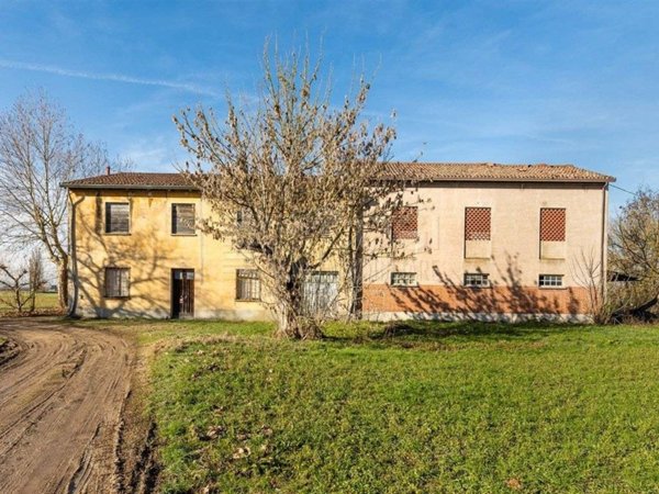 casa indipendente in vendita a Lugo