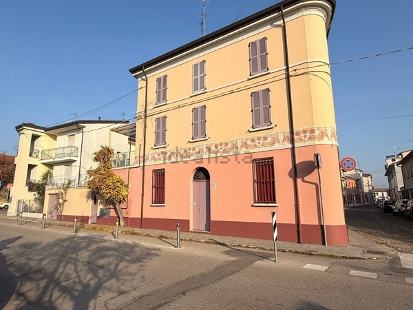 casa indipendente in vendita a Lugo