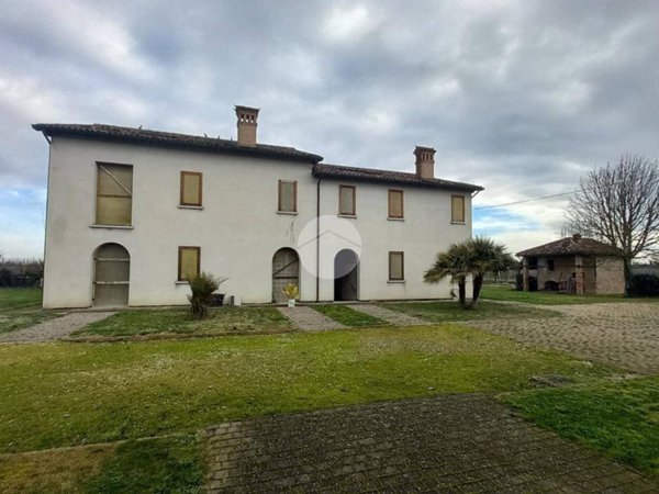 casa indipendente in vendita a Lugo in zona Ascensione