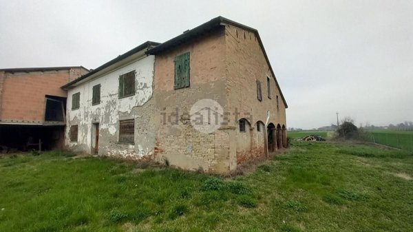 casa indipendente in vendita a Lugo in zona Villa San Martino