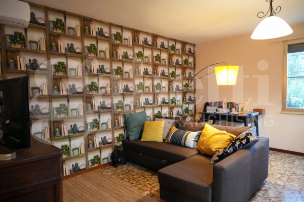 casa indipendente in vendita a Lugo in zona Voltana