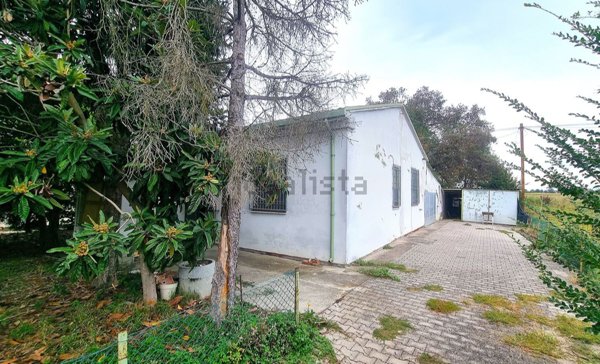 casa indipendente in vendita a Lugo in zona Voltana