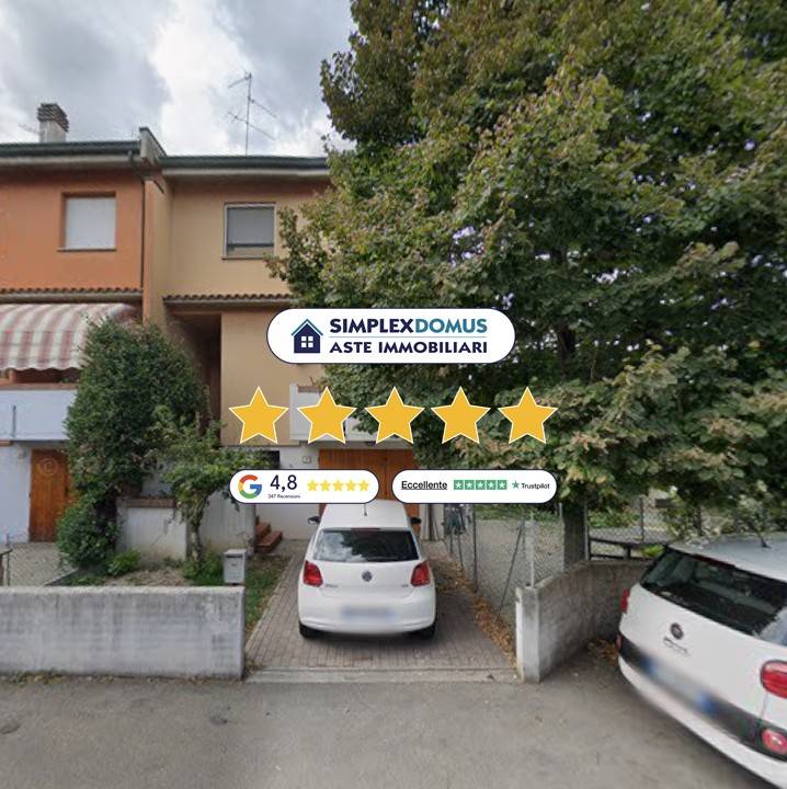 casa indipendente in vendita a Lugo