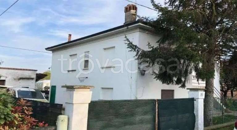 casa indipendente in vendita a Lugo in zona Ducato di Fabriago