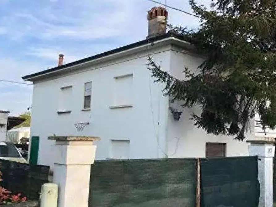 casa indipendente in vendita a Lugo in zona Ducato di Fabriago