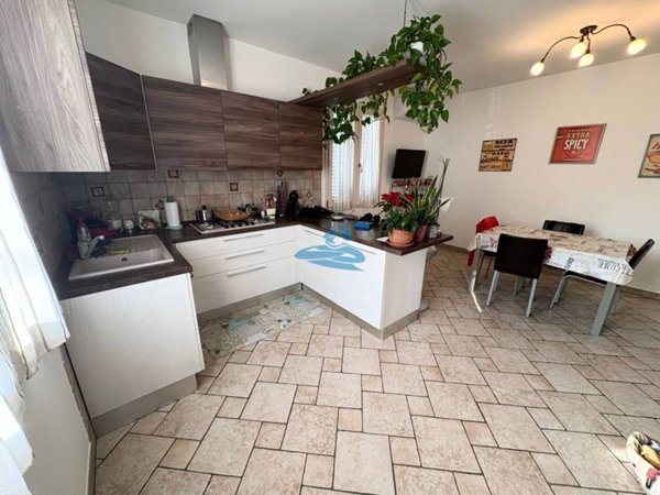 casa indipendente in vendita a Lugo