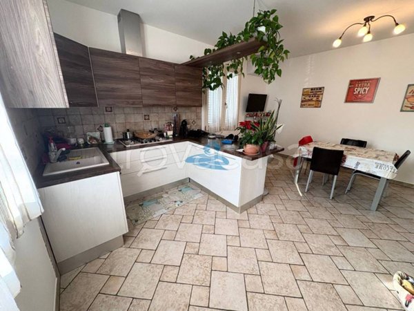 casa indipendente in vendita a Lugo