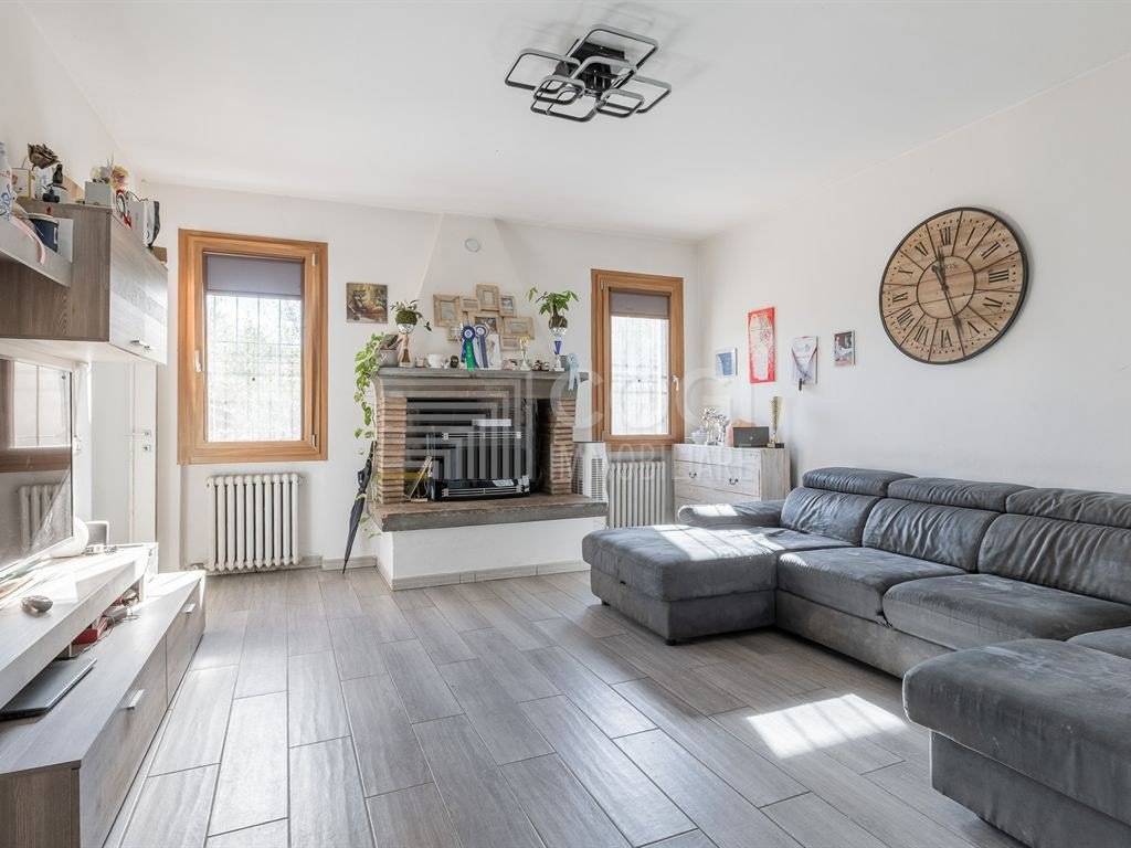 casa indipendente in vendita a Lugo