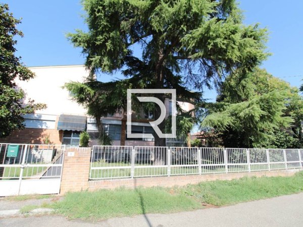 casa indipendente in vendita a Lugo in zona Voltana