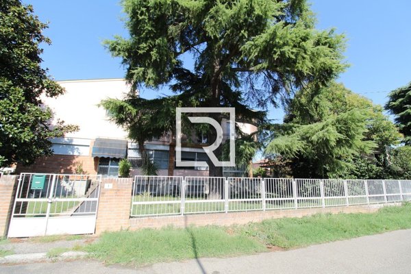 casa indipendente in vendita a Lugo in zona Voltana