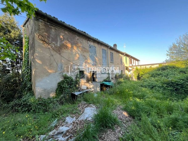 casa indipendente in vendita a Lugo