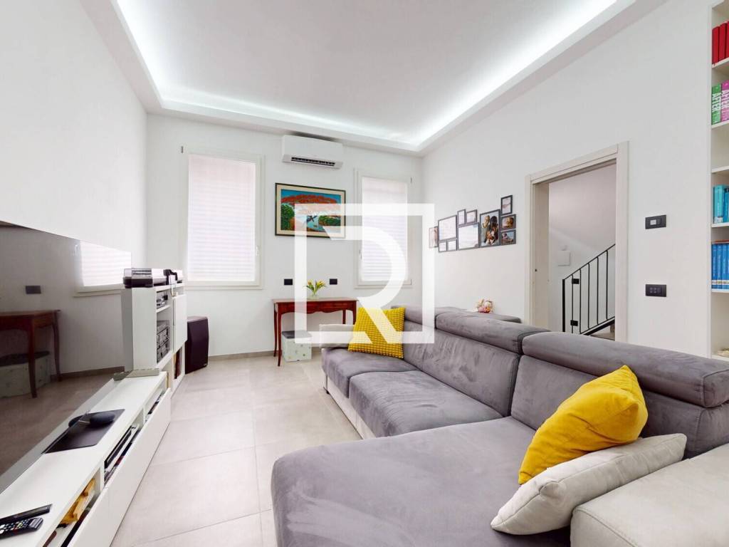 casa indipendente in vendita a Lugo