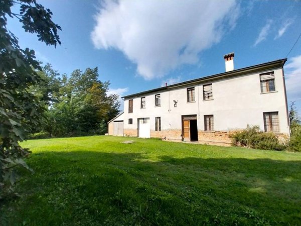 casa indipendente in vendita a Lugo in zona San Potito