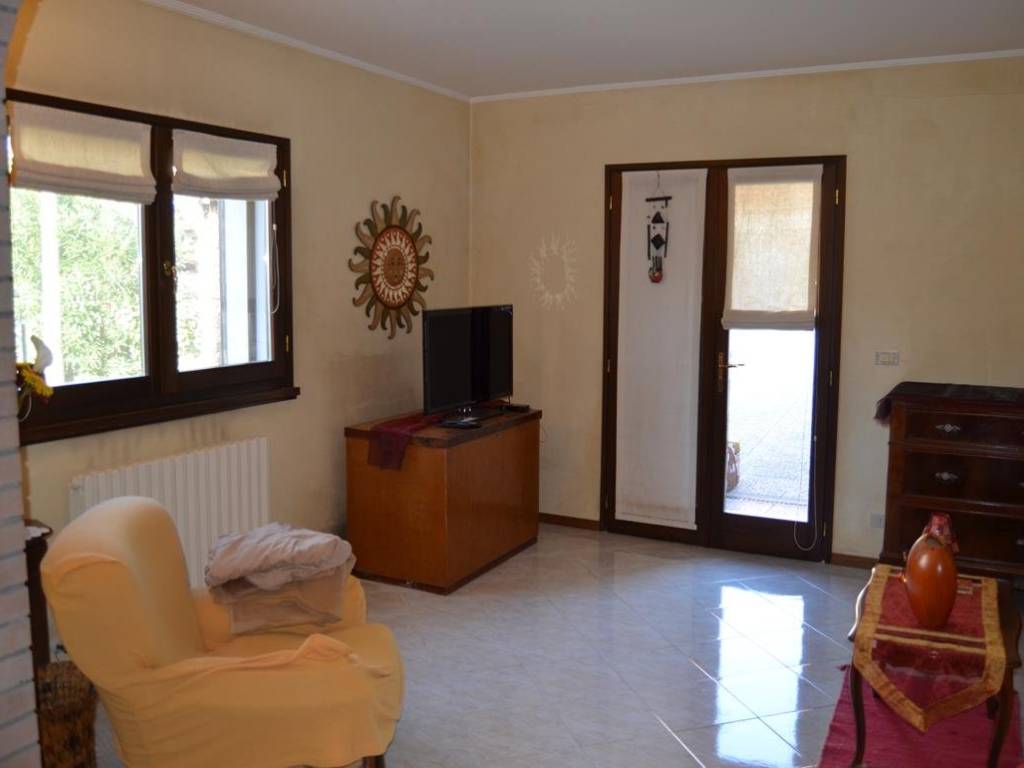 casa indipendente in vendita a Lugo